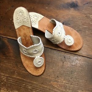 JACK ROGERS WHT LTHR WEDGE SANDAL *6.5/7